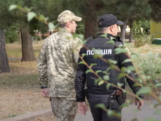 ТЦК и полиция. Фото: скрин youtube