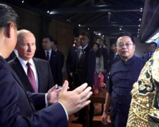 Треба сталагміт показати: Путін в Китаї порвав соцмережі