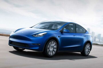 Tesla Y