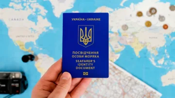 Суд признал незаконным отказ ТЦК моряку в выезде за границу