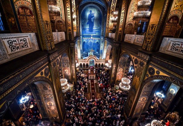 "Почти 300-летняя религиозная зависимость от Москвы – разрушена и отправлена на свалку истории", - журналист