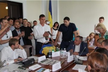 Чиновники не захотіли врятувати Качине озеро в Києві
