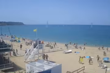 сбитие оккупантами ракеты над пляжем в Крыму