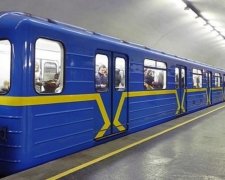 Лікарі не винні: у київській "підземці" померла людина