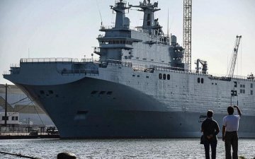 Шойгу отчаянно "впаривает" Египту оборудование от Мистралей