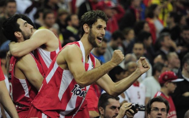 Олімпіакос і Фенербахче зіграють у фіналі баскетбольної Євроліги