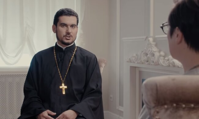 отець Діонісій