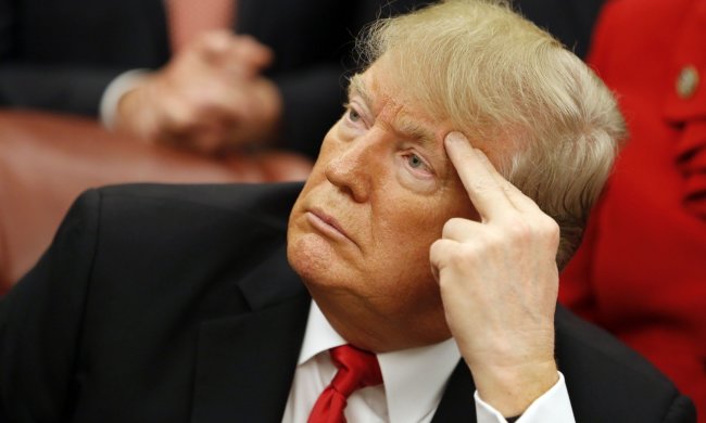 Трамп посадив під "домашній арешт" сам себе