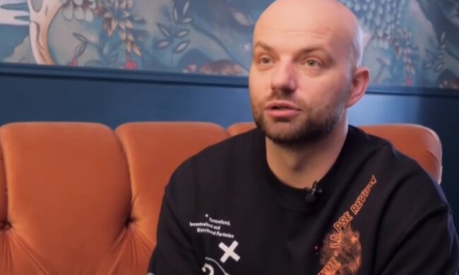 Слава Дьомін "закував" Лукашенка в психлікарні через його божевілля: "Це точно не війна"