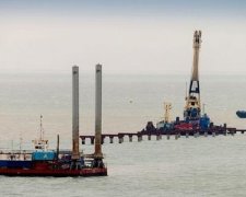 Окупанти похизувалися "будівництвом століття" в Криму