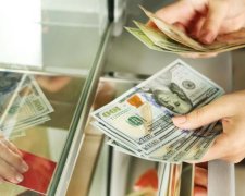 Заробітчани збільшили внесок в українську економіку