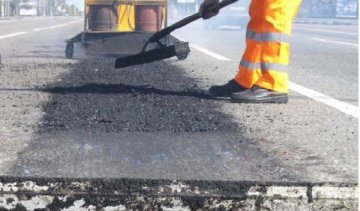 Завтра в Киеве ограничат движение на Московском мосту