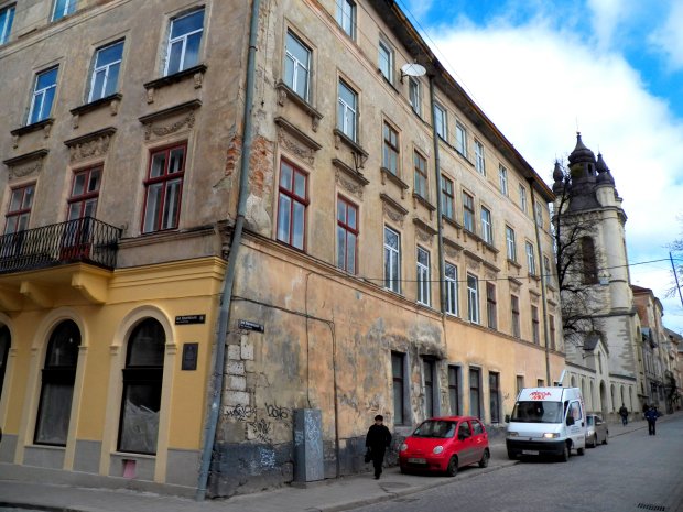 Тіло чоловіка знайшли у Львові, жахнулися навіть бувалі копи: подробиці трагедії