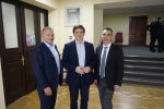 Депутати начхали на дітей, проте подбали про канцелярщину