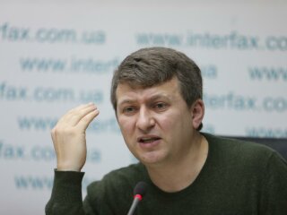 Юрій Романенко, фото з вільних джерел