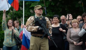 Жители Антрацита протестовали против террористов