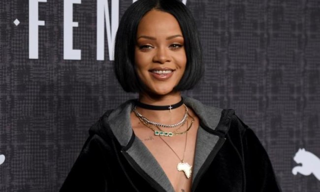 "Новая" Рианна вызвала недоумение у поклонников