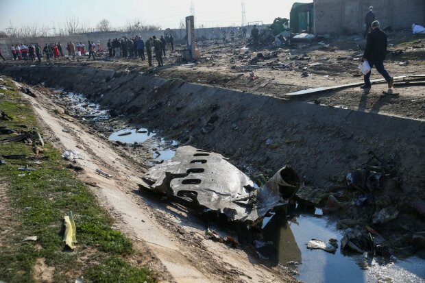 Аварія літака МАУ в Ірані, фото: REUTERS