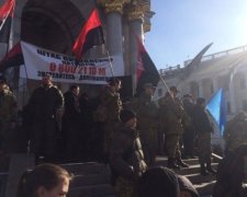 В ході зіткнень в Києві постраждали десяток "блокадників"