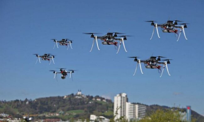 Дрони збилися у зграї і стали незалежними