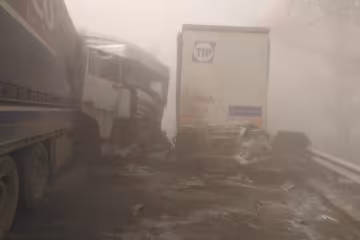Під Києвом піщана буря спровокувала страшну аварію - місиво з машин і загиблих людей, дуже болючі кадри