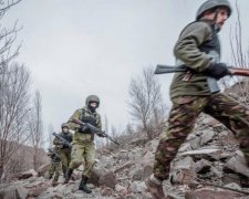 По Донбассу разгуливает новый "вид" боевиков