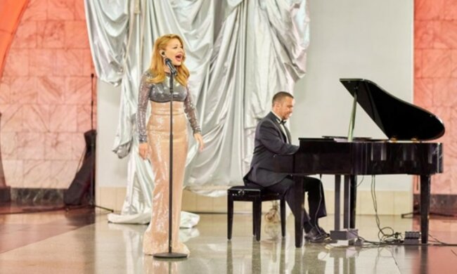 Тіна Кароль в метро, фото: Instagram