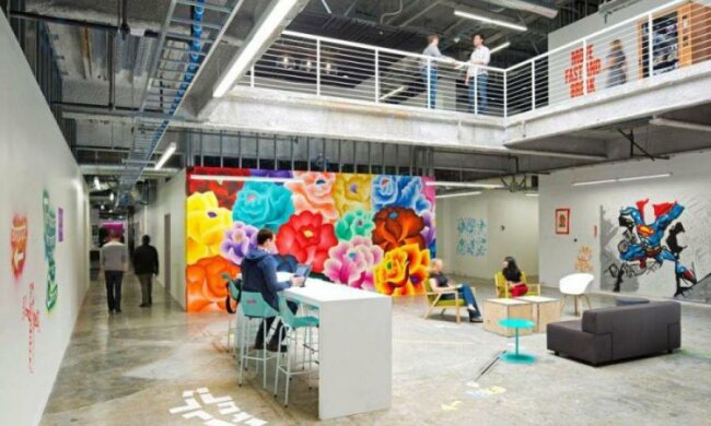 Facebook безкоштовно навчить вас заробляти