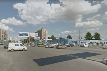 Харьковчане показали Кернесу разгромленную дорогу, страсти кипят: "Это начало"