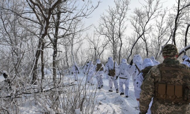 украинские военные на Донбассе, фото: штаб ООС