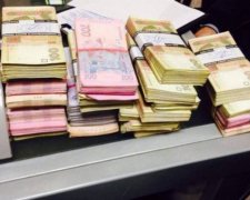 Тіньові гроші від тарифів прикриють "чорною бухгалтерією" Януковича
