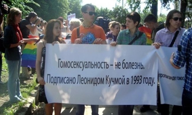 Корчинський заявив, що гомосексуалісти вже домагаються дітей