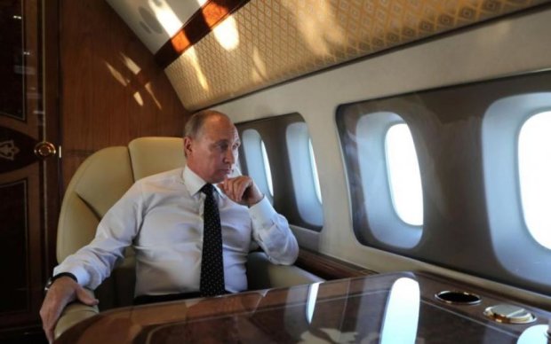 Вертолет Путина попал под обстрел: шокирующие подробности