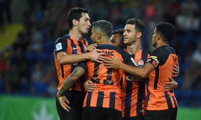 Пять голов, два пенальти и удаление: Шахтер выиграл у Олимпика донецкое дерби в матче Кубка Украины