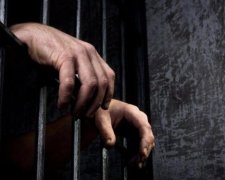 Заради дитини: подружжя жорстоко розправилося з вагітною