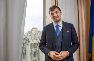 Новый премьер-министр Украины Гончарук готов действовать: взялся за ПриватБанк, казино и даже субсидии