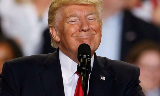 Зустрічі бути: Трамп прибув у Сінгапур до Кім Чен Ина
