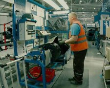 Росіянин влаштував різанину на заводі: є жертви