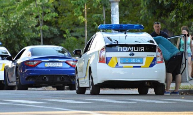 Головне за ніч: крах гривні та помилування мажора, що розлютило всю Україну