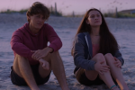 Белли и Конрад, кадр из сериала "Этим летом я стала красивой"