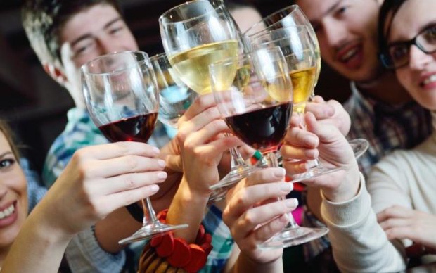 Як алкоголь впливає на тривалість життя: результат вас здивує
