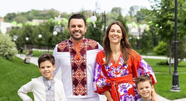 Григорий Решетник с семьей, фото из Instagram