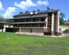 Оздоровительный комплекс Нацбанка в Яремче "спустили" с молотка в три раза дешевле реальной стоимости