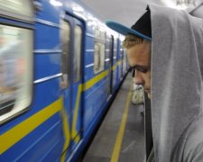 Українці залишилися без 4G з вини Кабміну