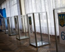 До складу тервиборчкомів на місцевих виборах увійдуть 92 партії