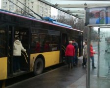 Завтра в Києві перейменують зупинки