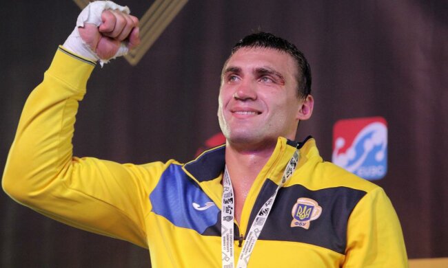 Український боксер Віктор Вихрист грандіозно дебютував у профі