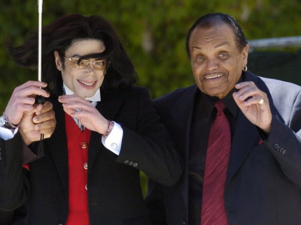 Російська зірка хоче "відрізати х*й на Червоній площі" Майклу Джексону