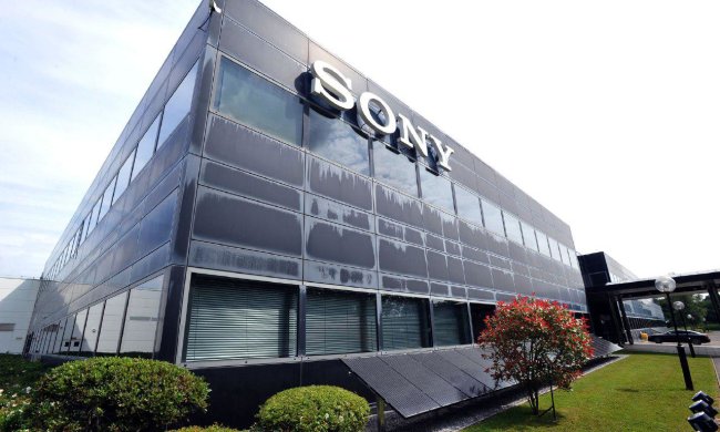 Sony уволит половину сотрудников: компания трещит по швам