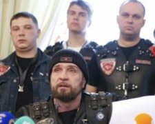 Путінські байкери вимагали повністю "віджати" Донбас